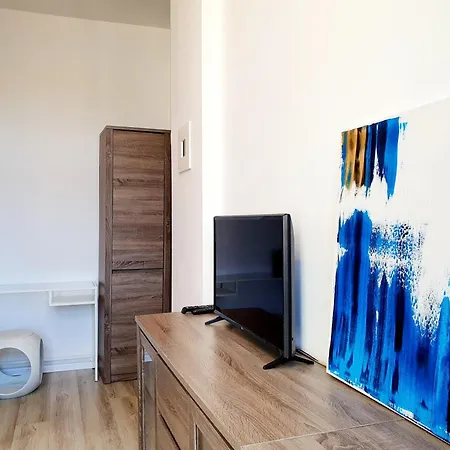 Studio Central IV & Parking